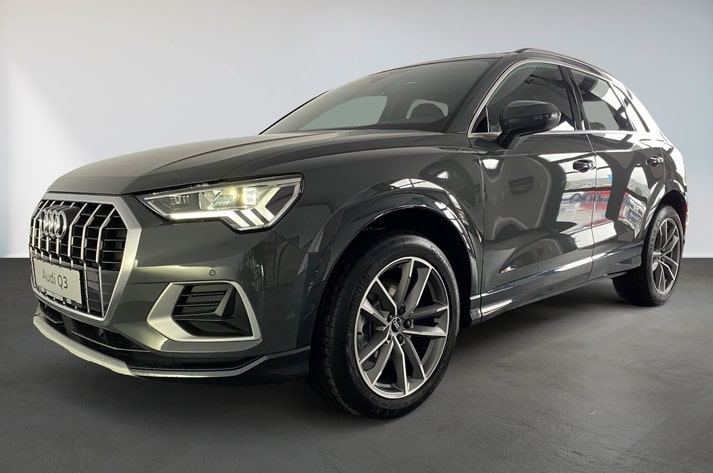 Audi_Q3_UAC920